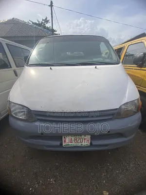 Toyota HiAce 1998 White
