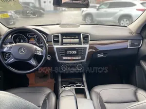 Mercedes-Benz M Class ML350 4MATIC 4dr SUV AWD (3.5L 6cyl 7A) 2015