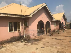 3bdrm Block of Flats in Opic, Agbara-Igbesan for sale