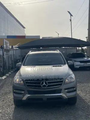 Mercedes-Benz M Class ML350 4MATIC 4dr SUV AWD (3.5L 6cyl 7A) 2015 Gray