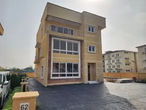 5bdrm Duplex in Western Foreshore for sale