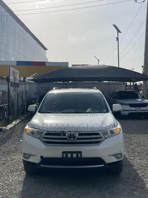 Toyota Highlander Limited 2012 White