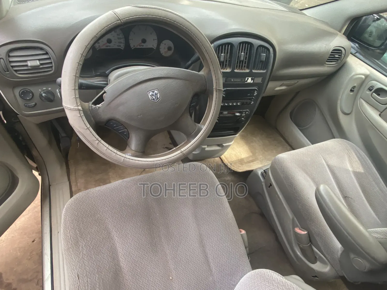 Dodge B2000 2005 Brown