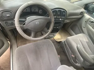 Dodge B2000 2005 Brown