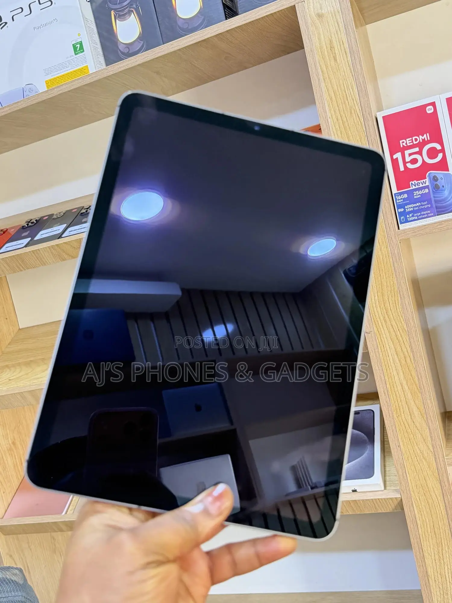 Apple iPad Air 64 GB Gray