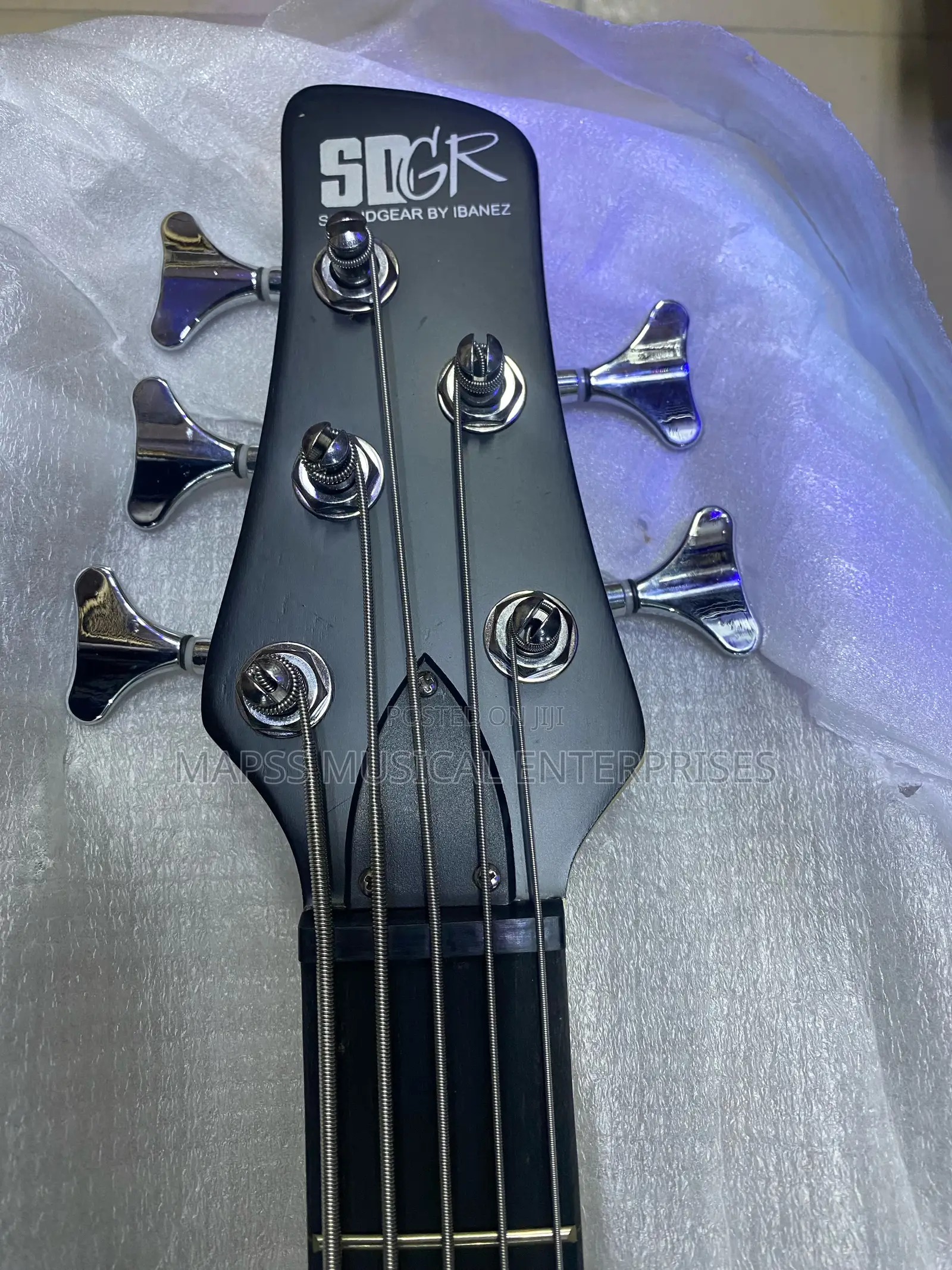 Ibanez Sr305 5-String Electric Bass Guitar