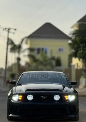 Ford Mustang GT 2011 Black