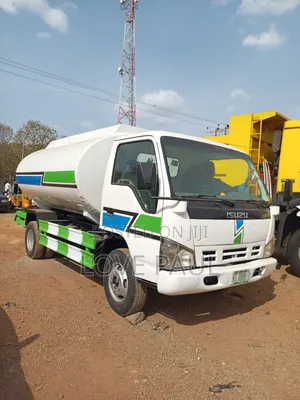 Very Verysharp Water Tanker