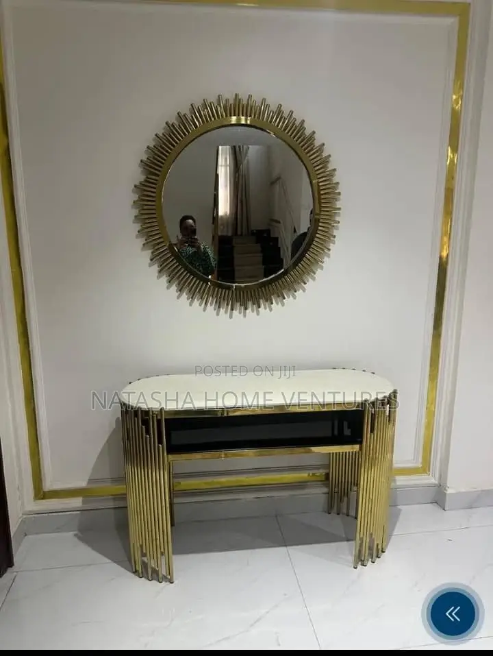 Gold Console Table With Sunburst Mirror