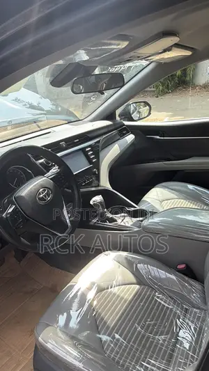 Toyota Camry SE (2.5L 4cyl 8A) 2019 Black
