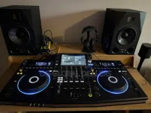 Pioneer Dj Opus-Quad Professional All in One Dj System (Mixer )