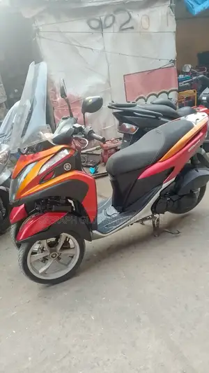 Yamaha 2015 Orange