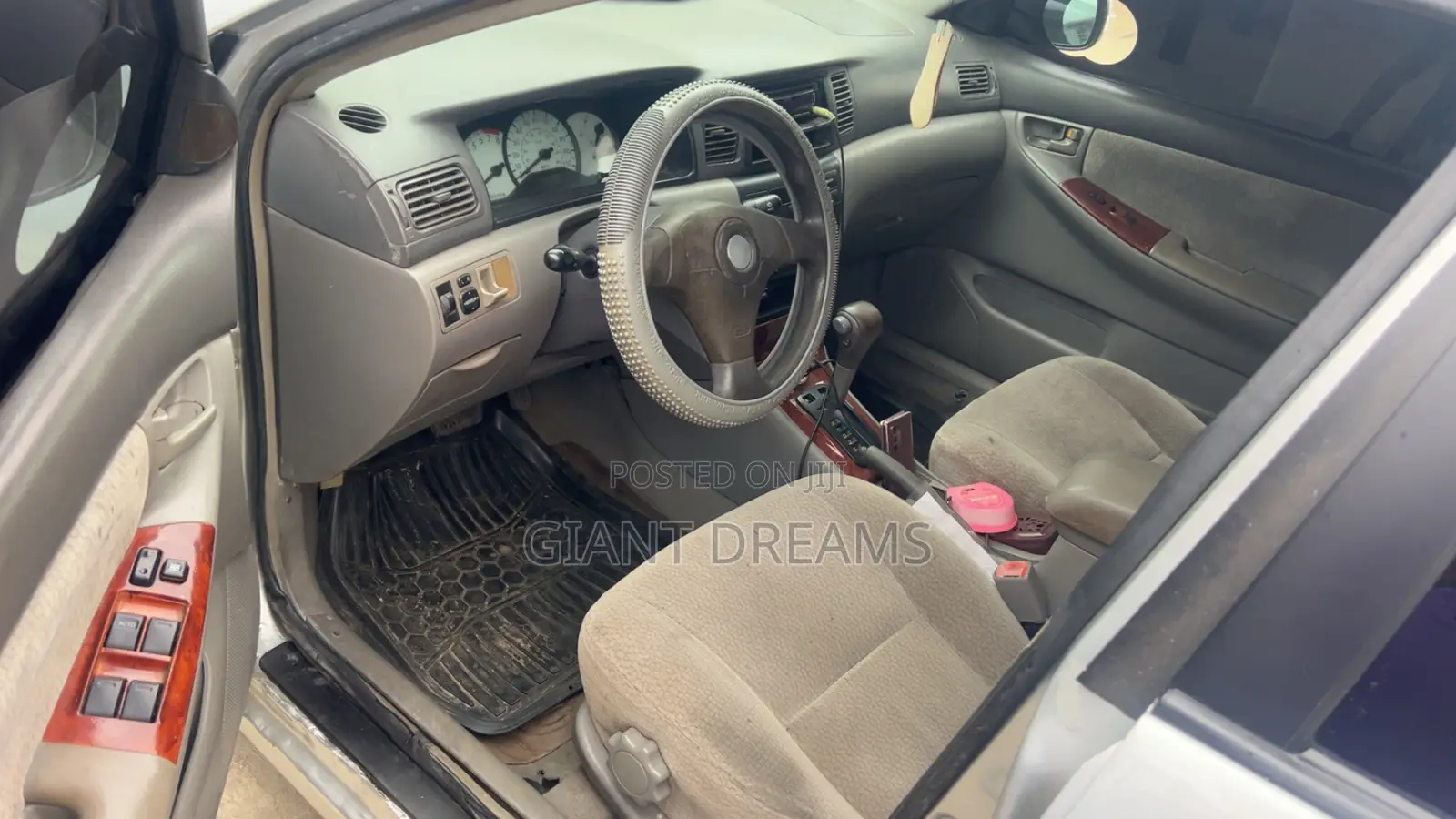 Toyota Corolla LE 2004 Silver
