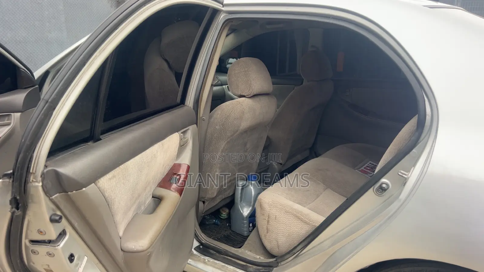 Toyota Corolla LE 2004 Silver