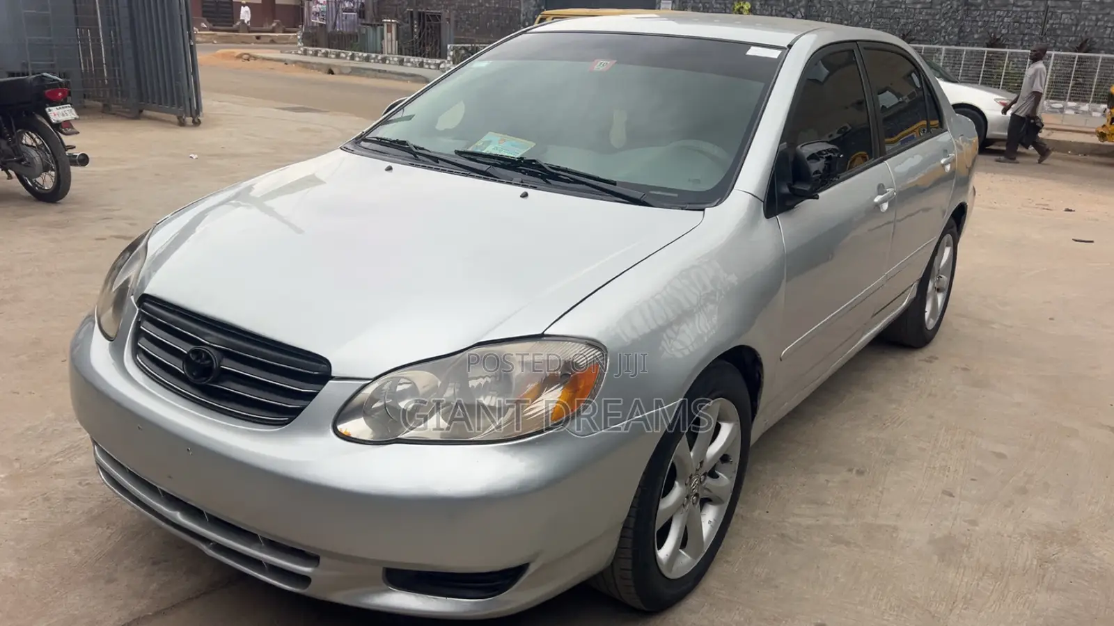 Toyota Corolla LE 2004 Silver