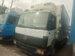 1117 Benz Coldroom Truck (Foreign Used) 10 Tons