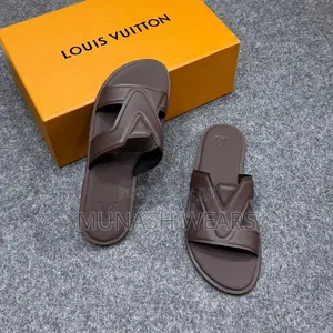 Luxury Lv Slipers 40-47 Original Quality