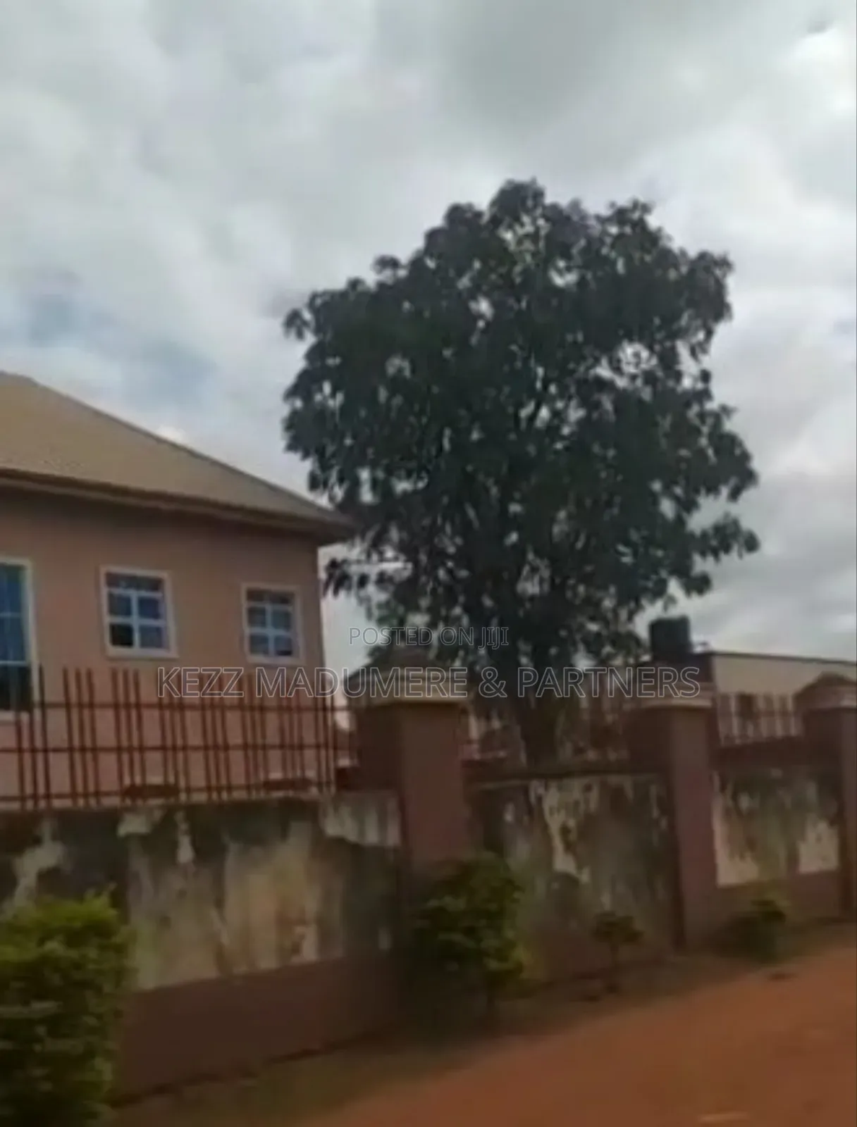 For Sale : Non Functional School at Premier Layout, Enugu