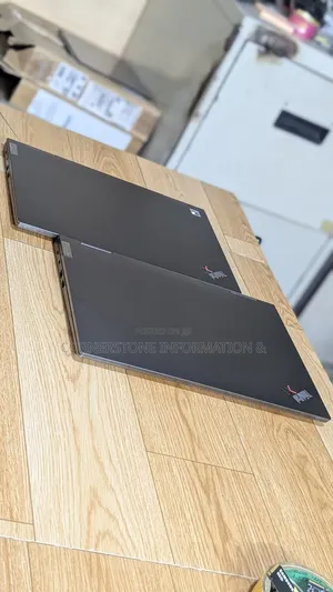 Laptop Lenovo ThinkPad X1 Carbon 32GB Intel Core i7 SSD 512GB