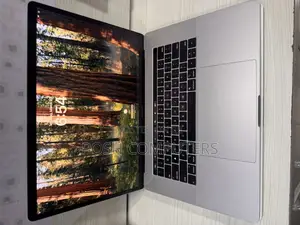 Laptop Apple MacBook Pro 2019 32GB Intel Core i9 SSD 1T