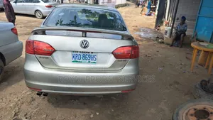 Volkswagen Jetta 2012 Silver
