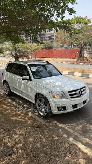 Mercedes-Benz GLK-Class 350 4MATIC 2011 White