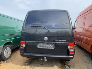 Volkswagen Transporter 2005 Black
