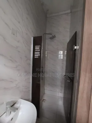 Mini Flat in Orchid, Chevron for rent