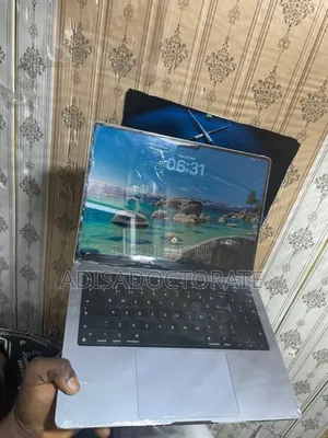 Laptop Apple MacBook Pro 2023 M2 16GB Apple M2 SSD 512GB