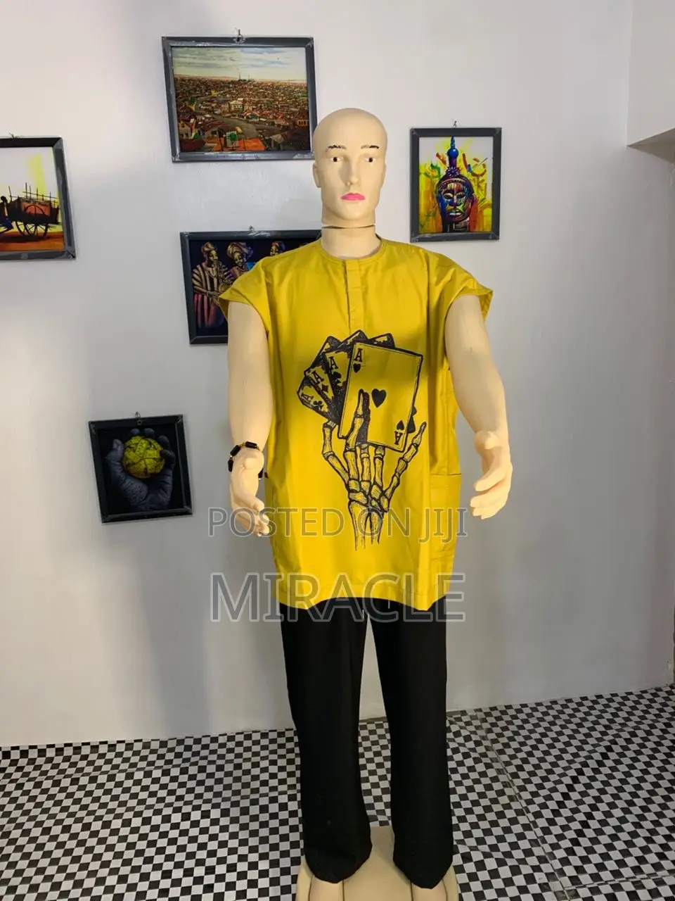 Plain Danshiki With Artwork for Men – Traditional African Design