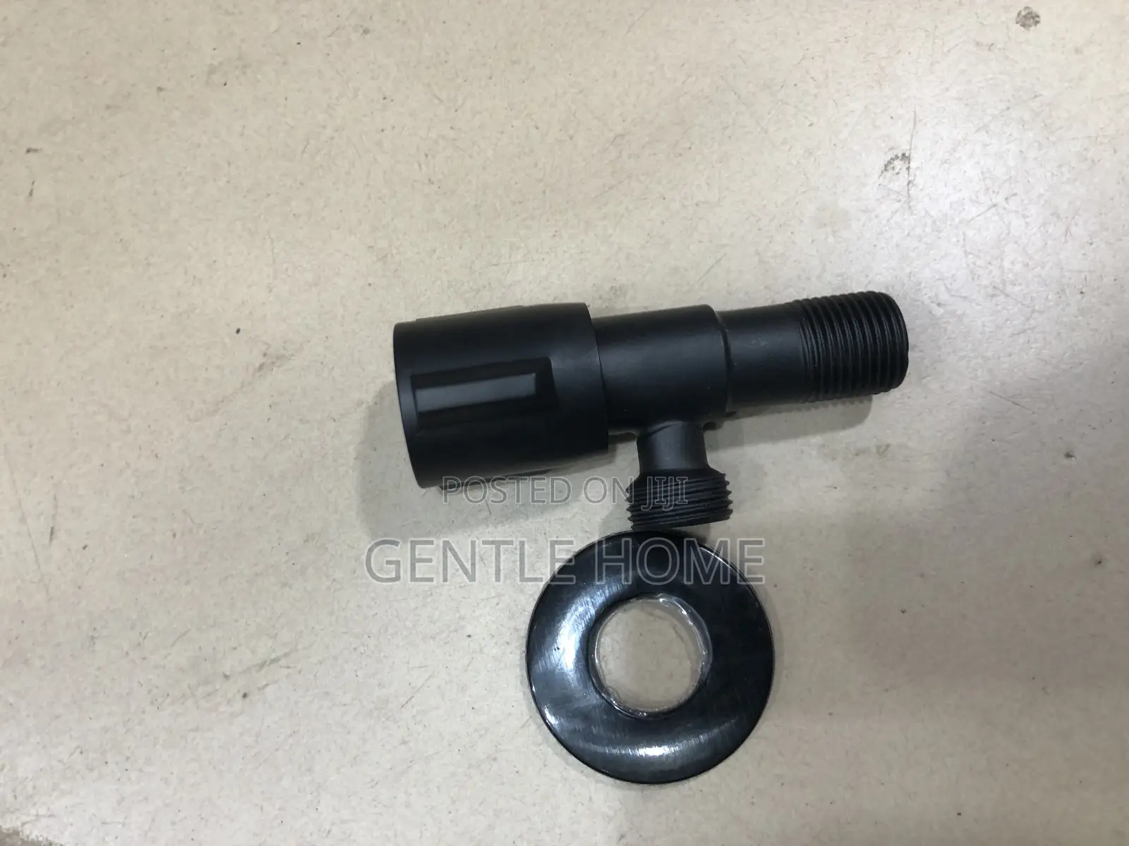 Black Tee Tap