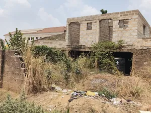 5bdrm Duplex in Dosumu Estate Akala for sale