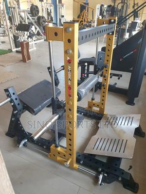 American Cardio Hip Thrust Machine