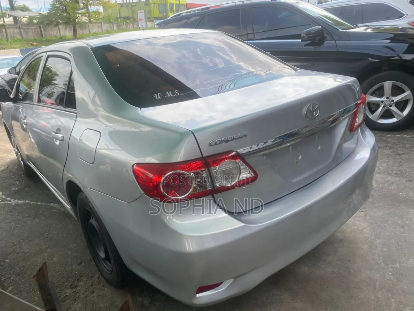 Toyota Corolla 2012 Silver