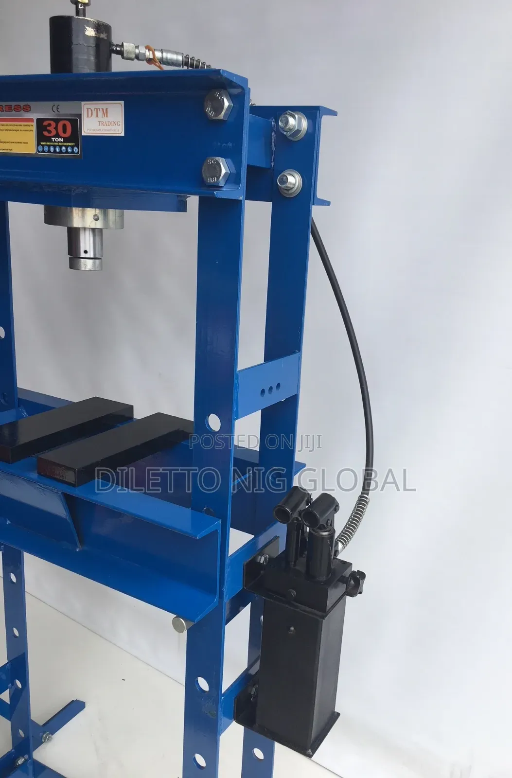 30 Ton Hydraulic Press