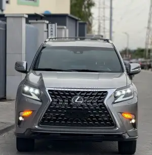 Lexus GX 2023 Gold