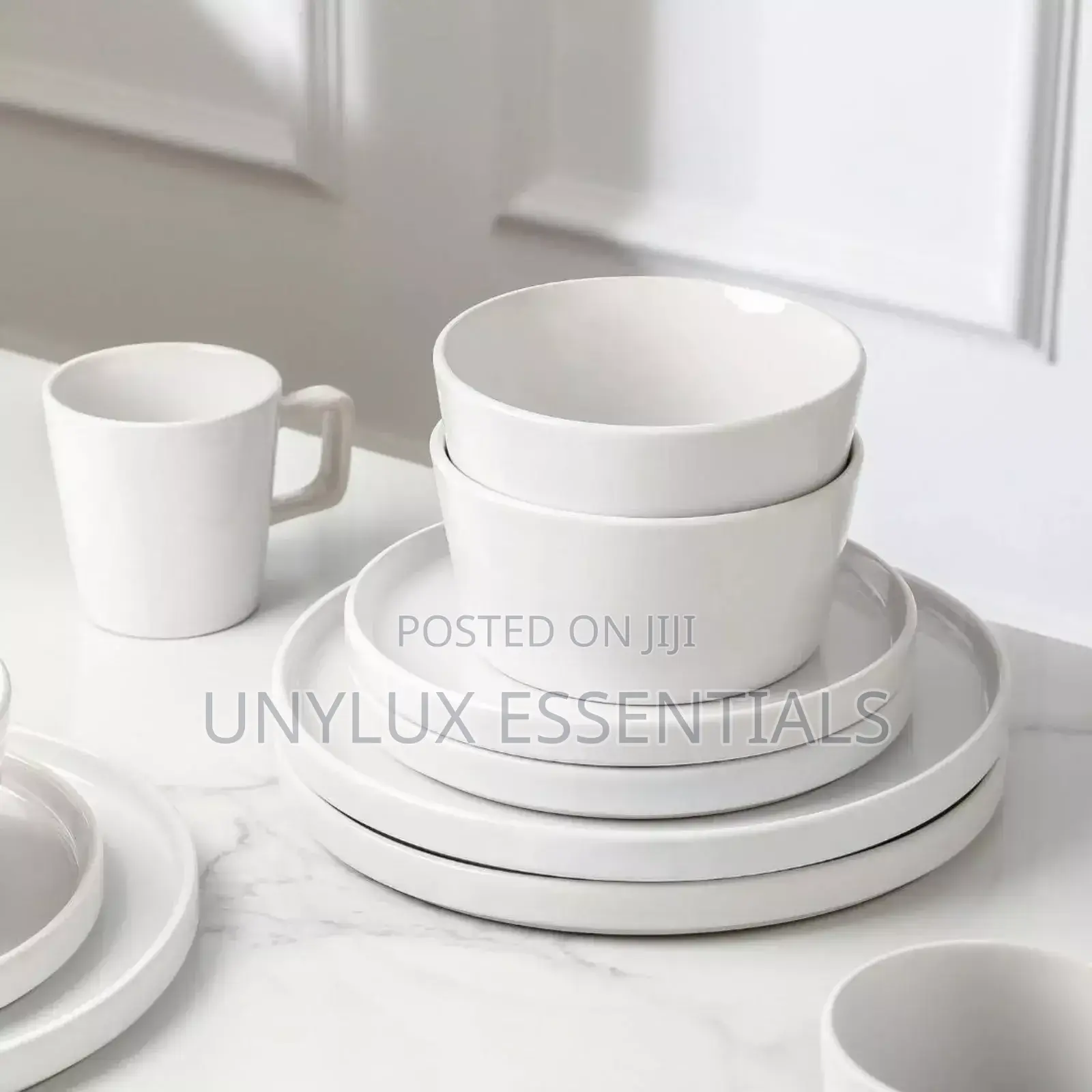 16pcs Luxury Stoneware Dinner Set 
- White