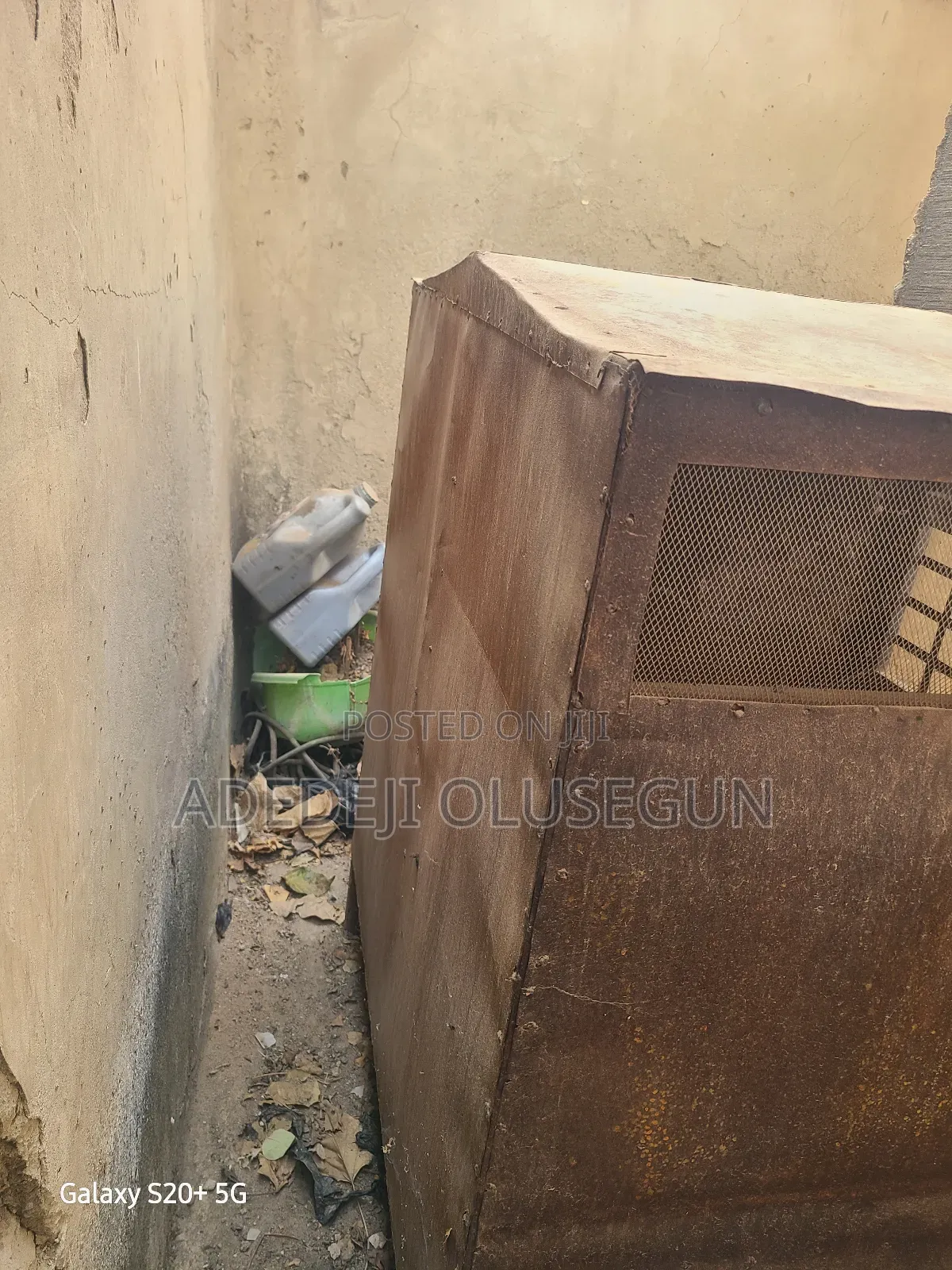 Heavy Duty Custom Dog Cage / Kennel - Well Ventilated