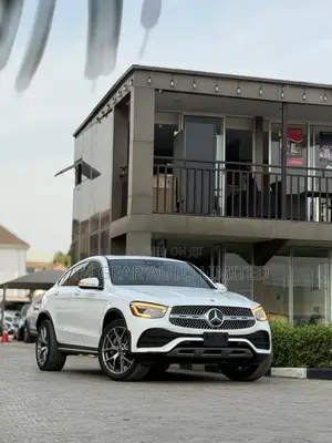 Mercedes-Benz GLC-Class 2022 White