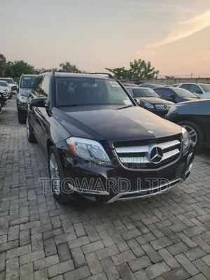 Mercedes-Benz GLK-Class 350 2014 Black