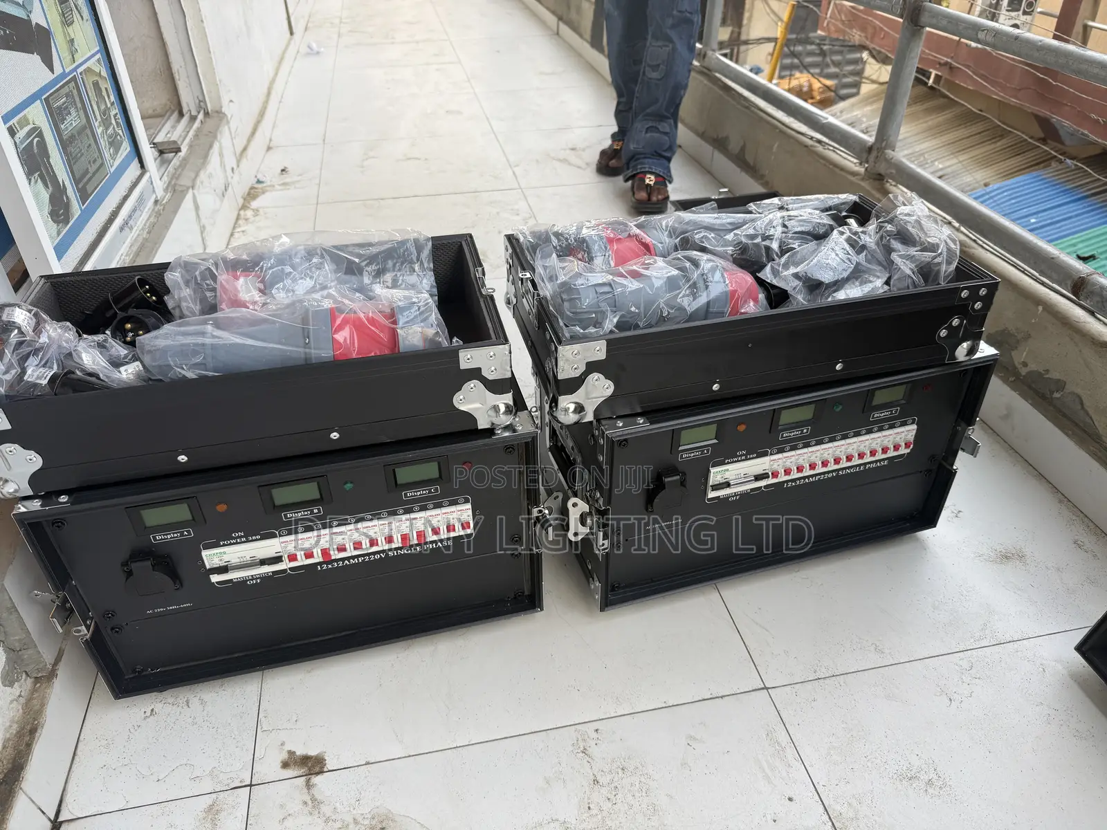 12 Channels Power Distribution