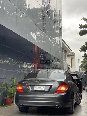 Mercedes-Benz C300 2008