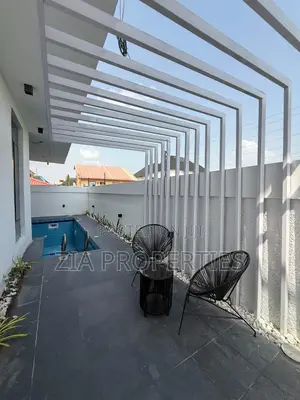 5bdrm Duplex in Peninsula Estate for sale