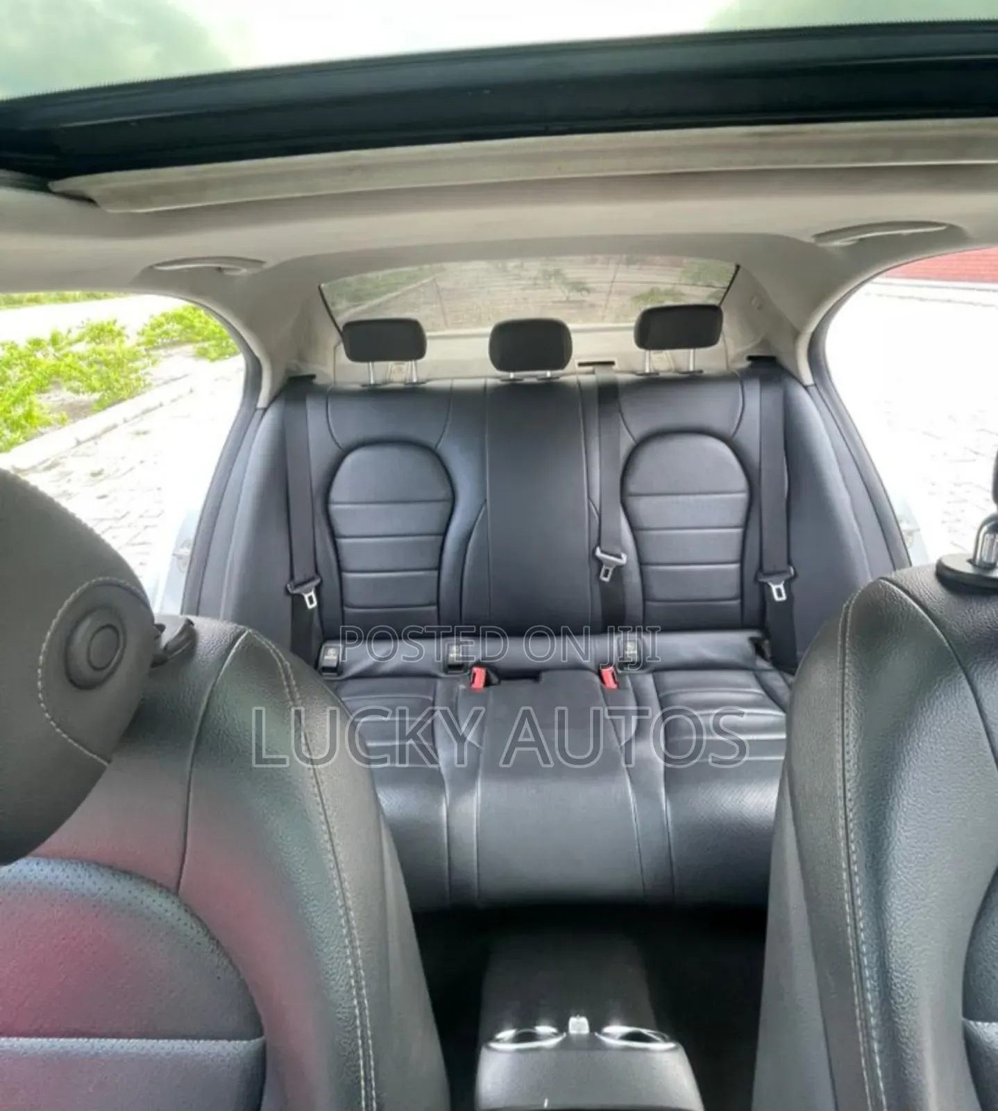 Mercedes-Benz C300 2015 Silver