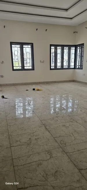 4bdrm Duplex in Sabon Lugbe for rent