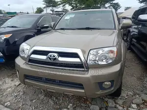 Toyota 4-Runner Limited 2008 Gold
