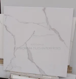 Strong Matt Floor Tiles for All Spaces