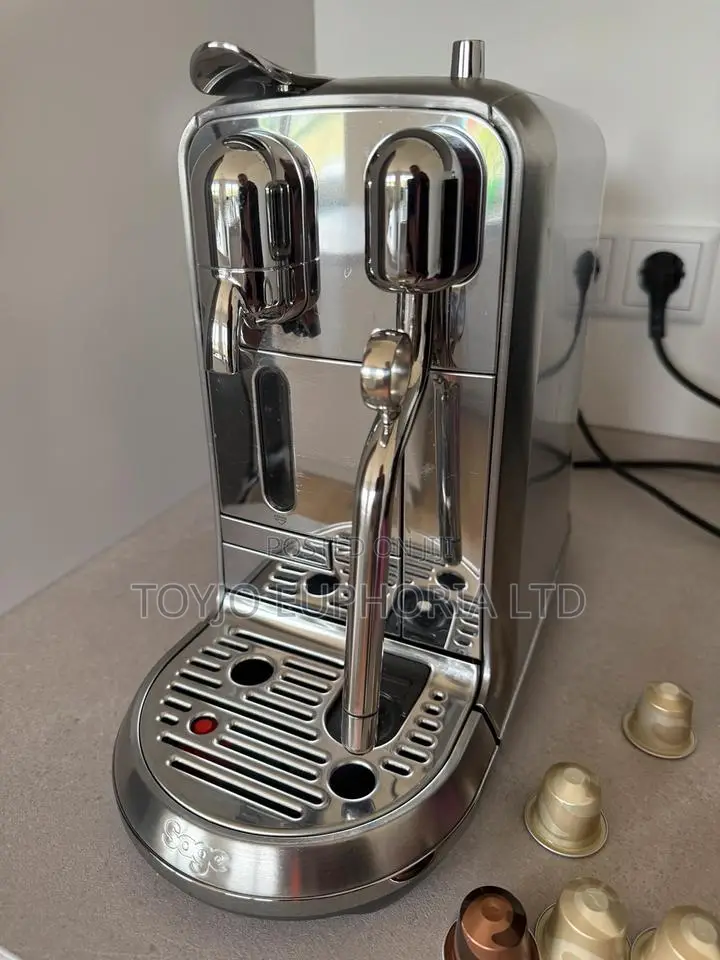 Nespresso Creatista Plus Machine