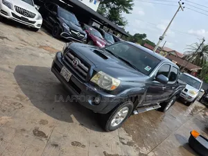 Toyota Tacoma 2005 Gray