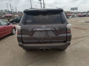 Toyota 4-Runner 2016 Gray
